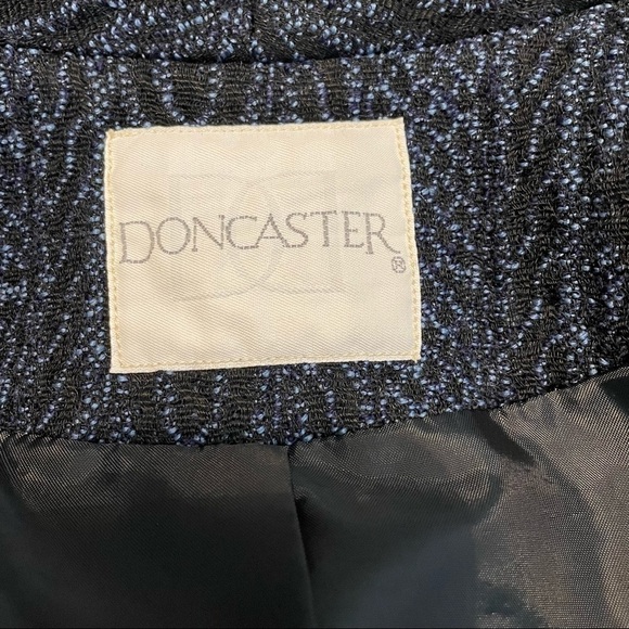Vintage Doncaster Blue and Black Raised Pattern Blazer and Skirt Set  Sz.4P - Picture 13 of 16
